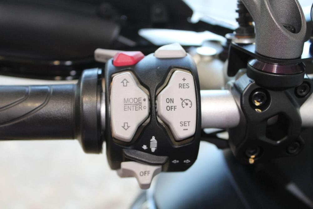 Ducati Multistrada V2 S (2022 - 24) (5)