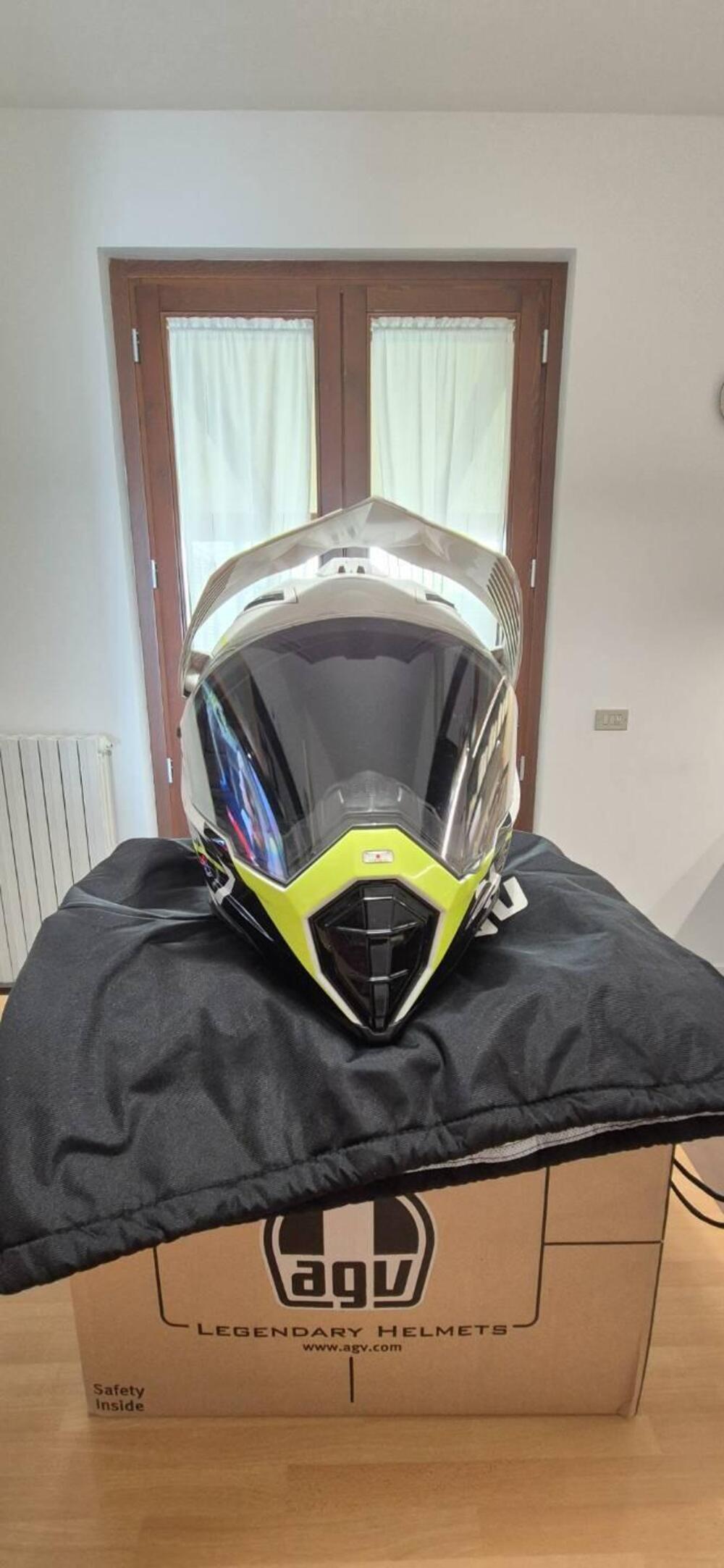 Casco enduro AX8 Agv (3)