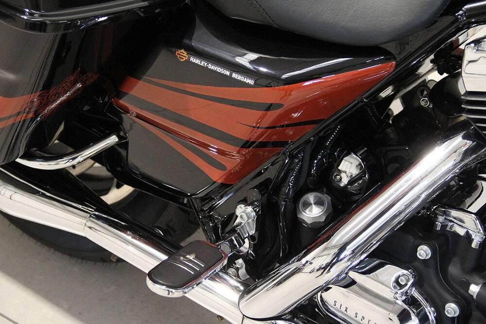 Harley-Davidson 1584 Street Glide (2008 - 10) - FLHX (8)