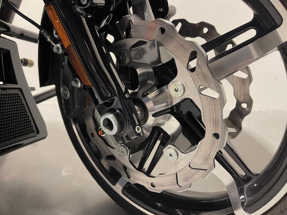 Harley-Davidson Road Glide (2024 - 25) (17)