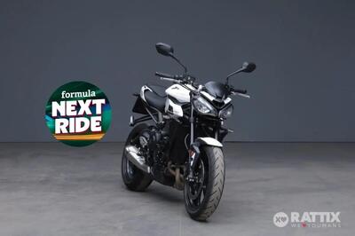 Triumph Street Triple 765 R (2023 - 25) usata