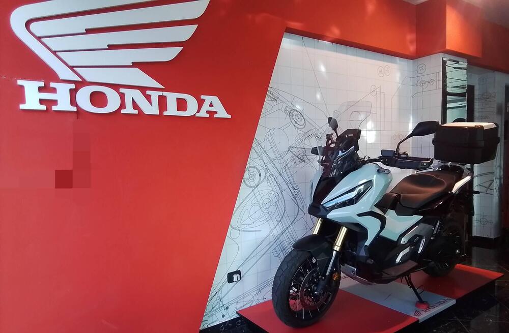 Honda X-ADV 750 DCT (2021 - 24) (3)