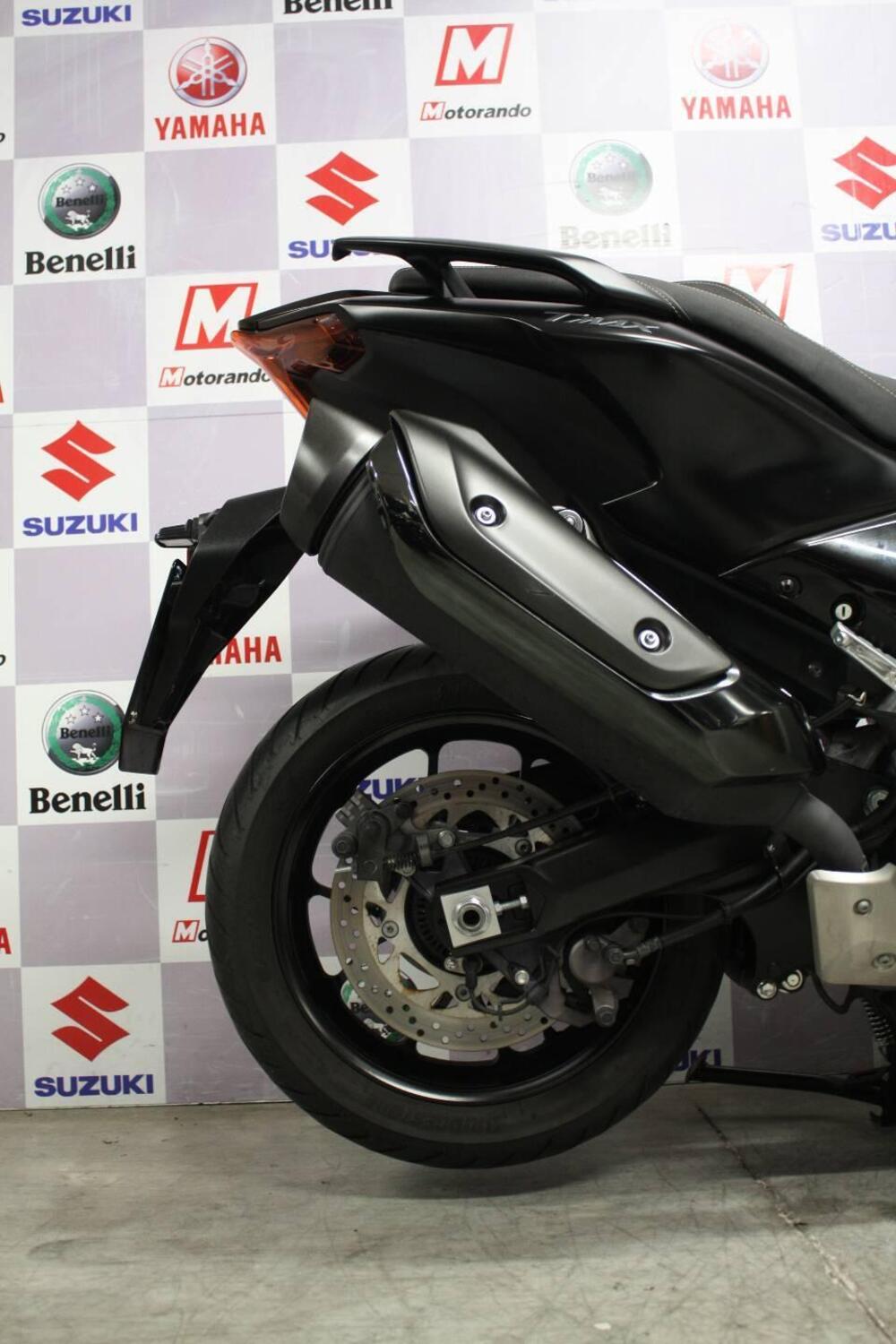 Yamaha T-Max 560 (2022 - 24) (4)