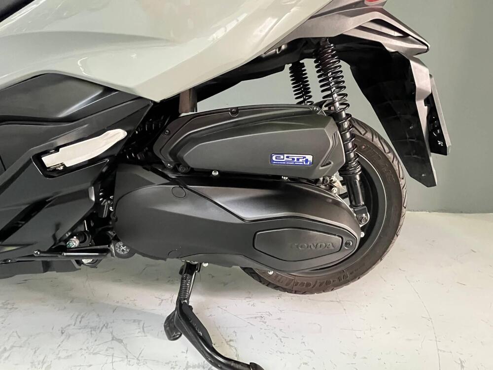 Honda Forza 350 Deluxe (2022 - 24) (12)