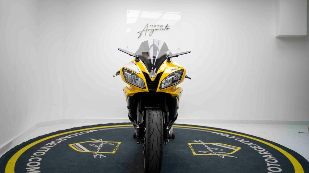 Yamaha YZF R6 (2006 - 07) (8)