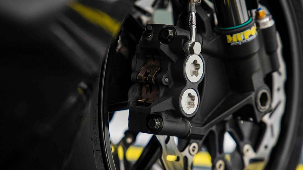 Yamaha YZF R6 (2006 - 07) (13)