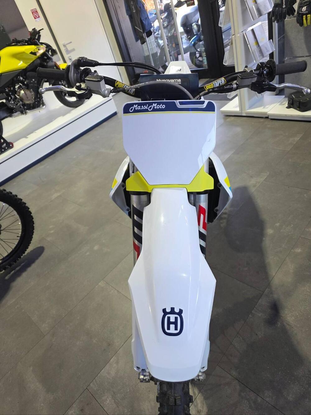 Husqvarna FC 250 (2023) (4)