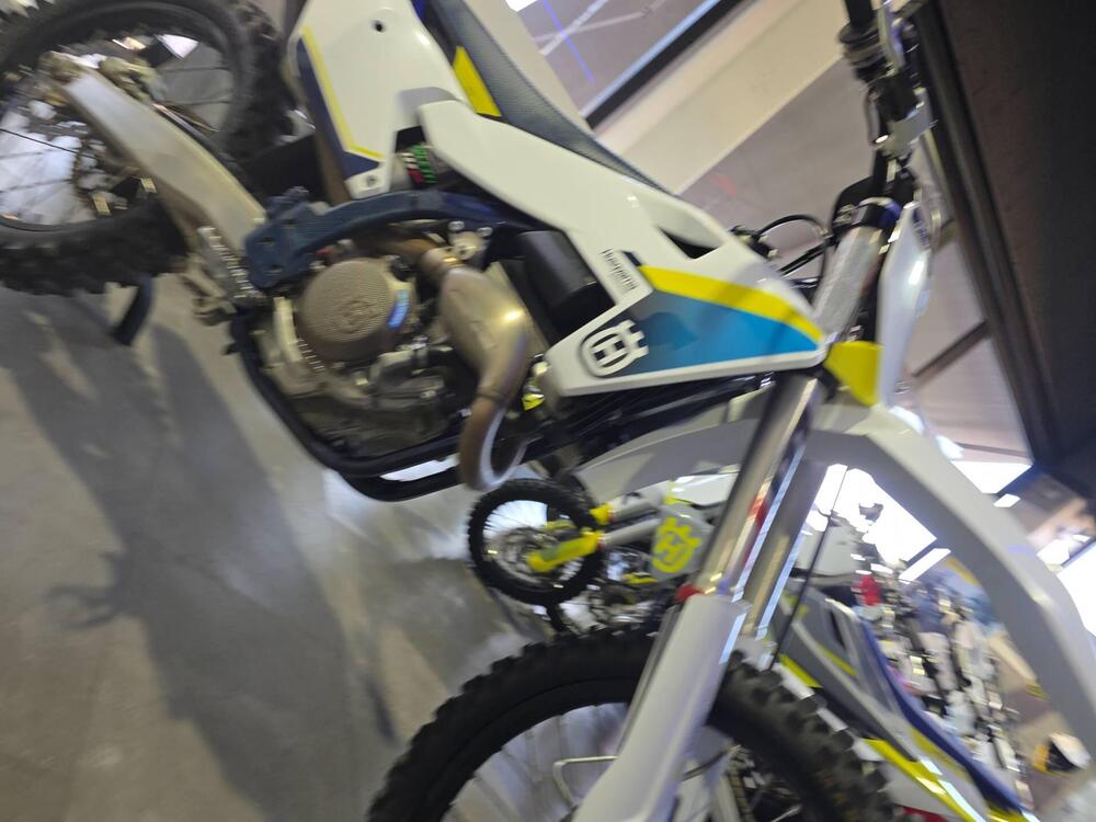 Husqvarna FC 250 (2023) (9)