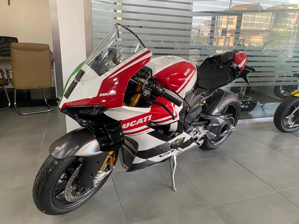 Ducati Panigale V4 Tricolore (2025) (3)