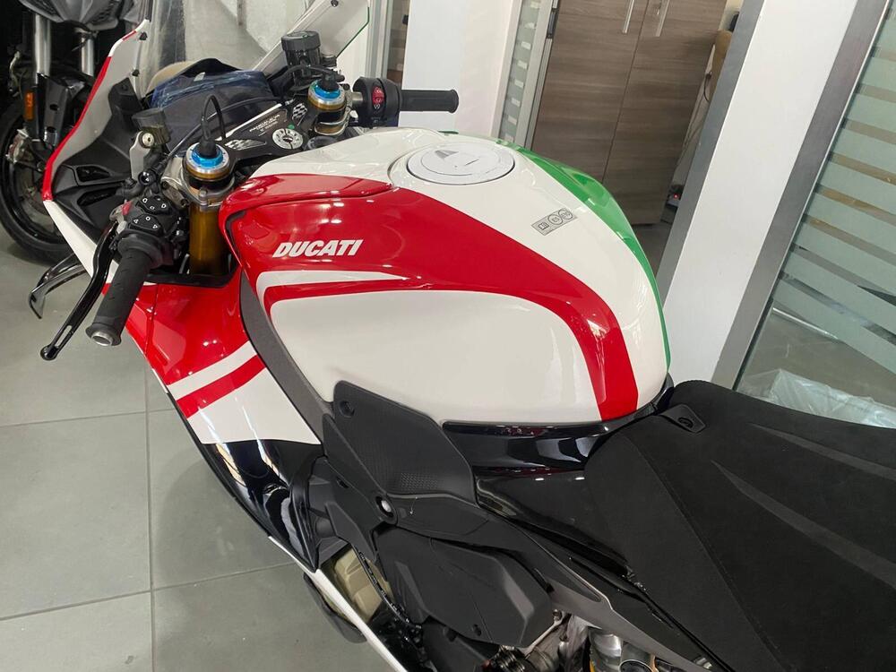 Ducati Panigale V4 Tricolore (2025) (8)