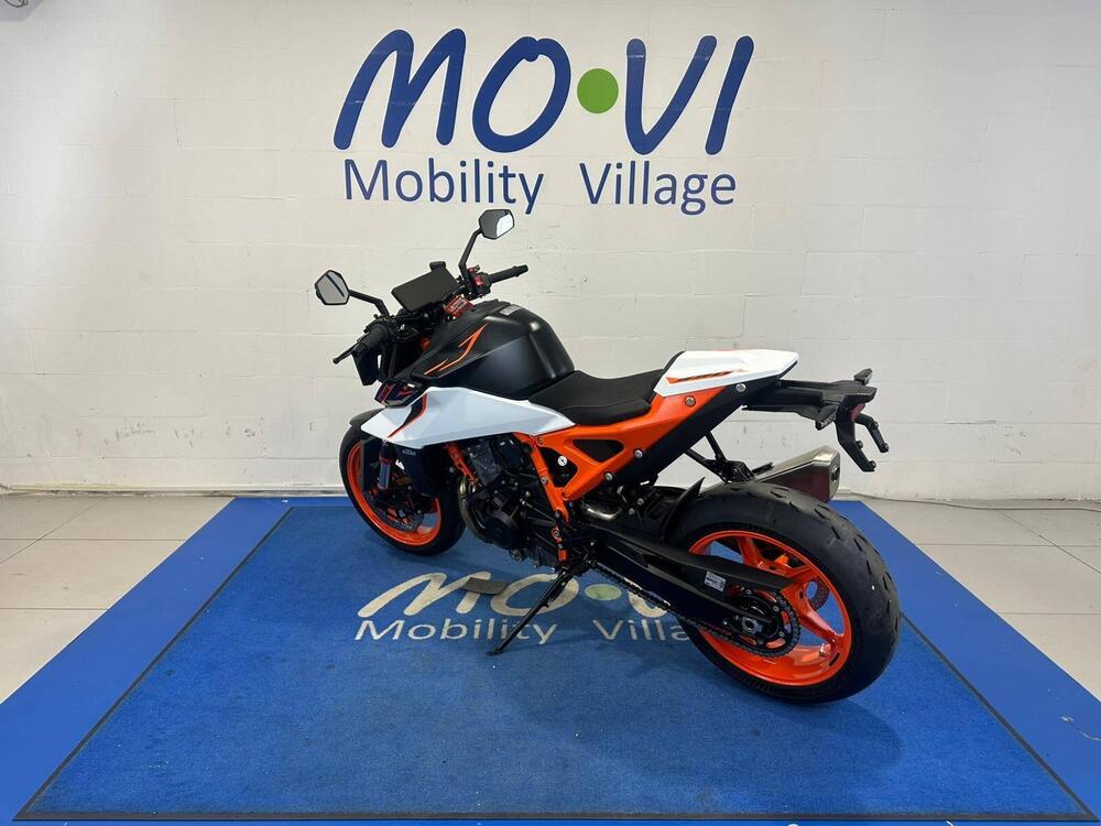 KTM 990 Duke R (2026) (4)