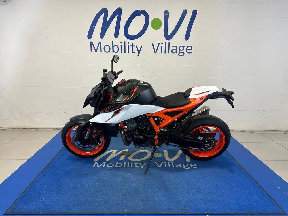 KTM 990 Duke R (2026) (5)