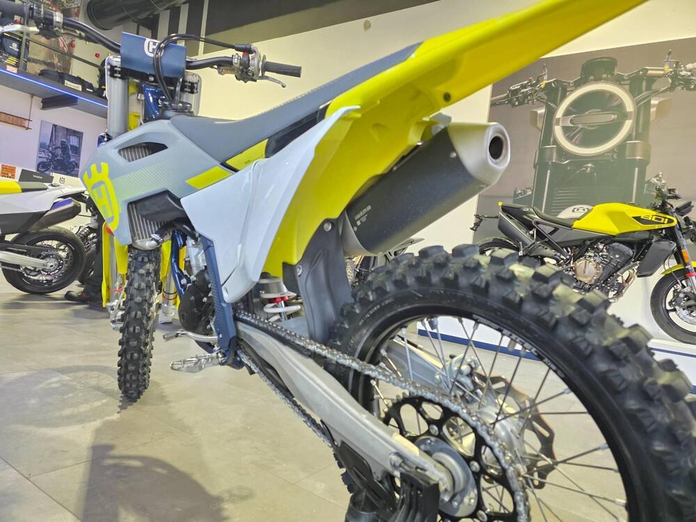 Husqvarna FC 250 (2024) (4)