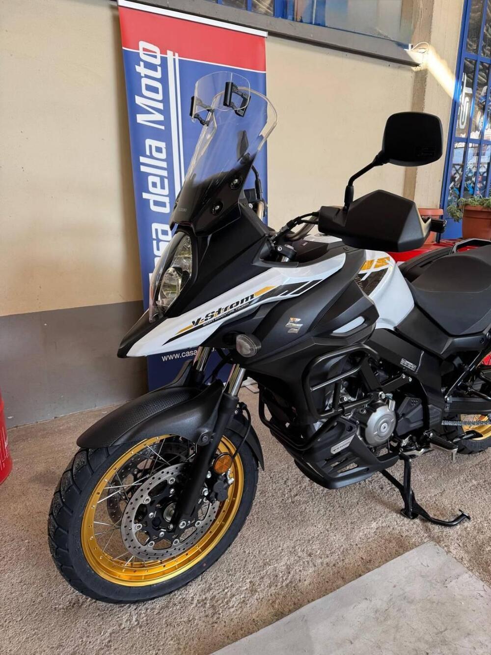 Suzuki V-Strom 650XT Explorer (2022 - 25) (13)