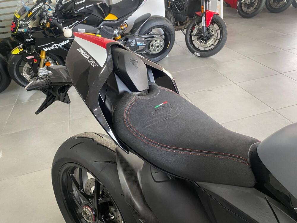 Ducati Panigale V2 Superquadro Final Edition (2024) (10)