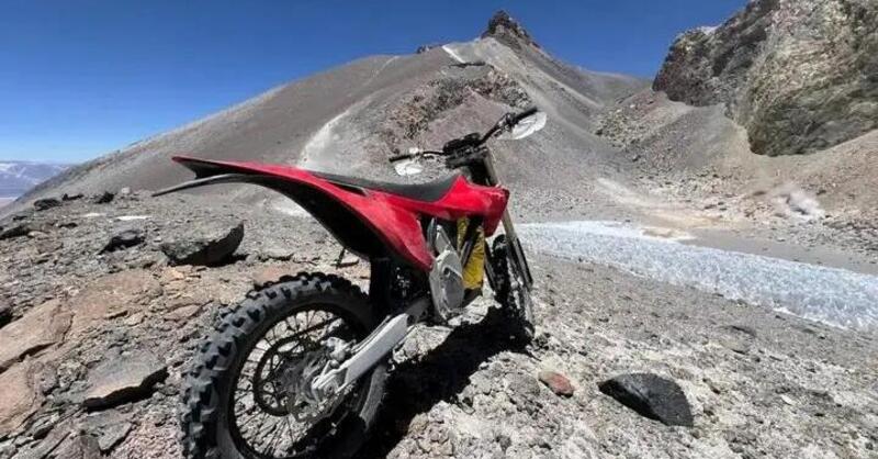 Stark Future da record: Jiri Zak porta la VARG EX oltre i 6.700 metri