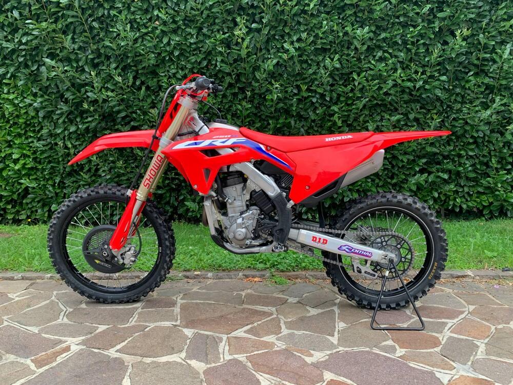 Honda CRF 250 R (2022) (2)