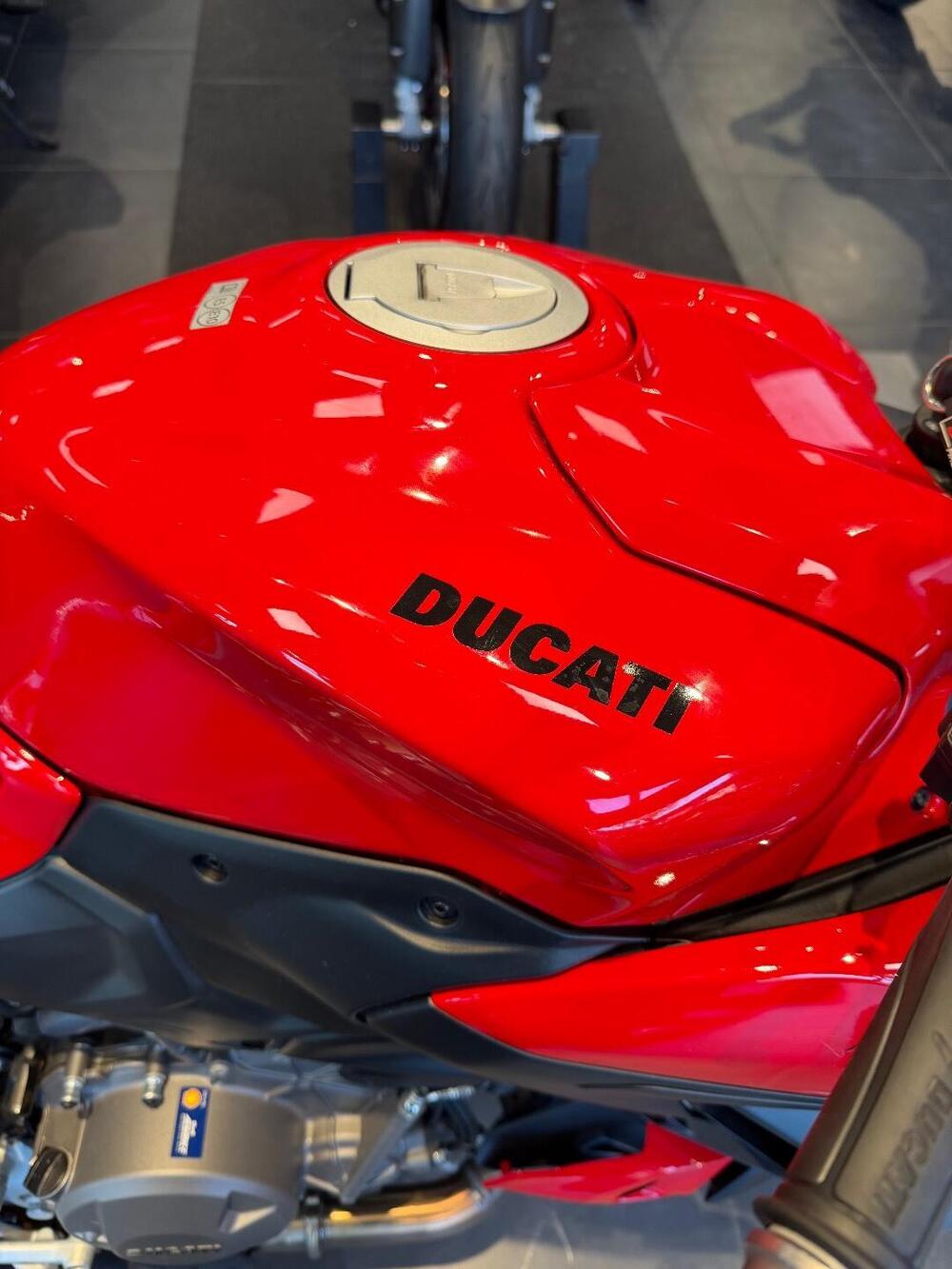 Ducati Streetfighter V2 S (2025) (6)