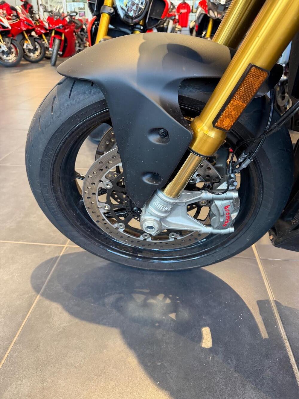 Ducati Streetfighter V2 S (2025) (13)