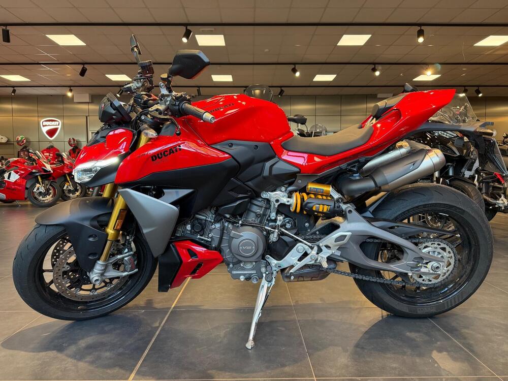 Ducati Streetfighter V2 S (2025) (2)