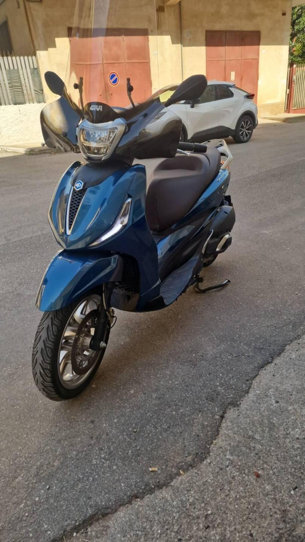 Piaggio Beverly 300 Hpe (2021)