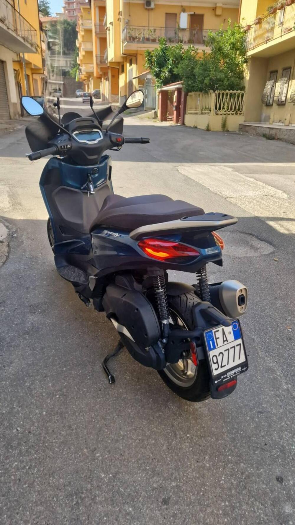 Piaggio Beverly 300 Hpe (2021) (3)