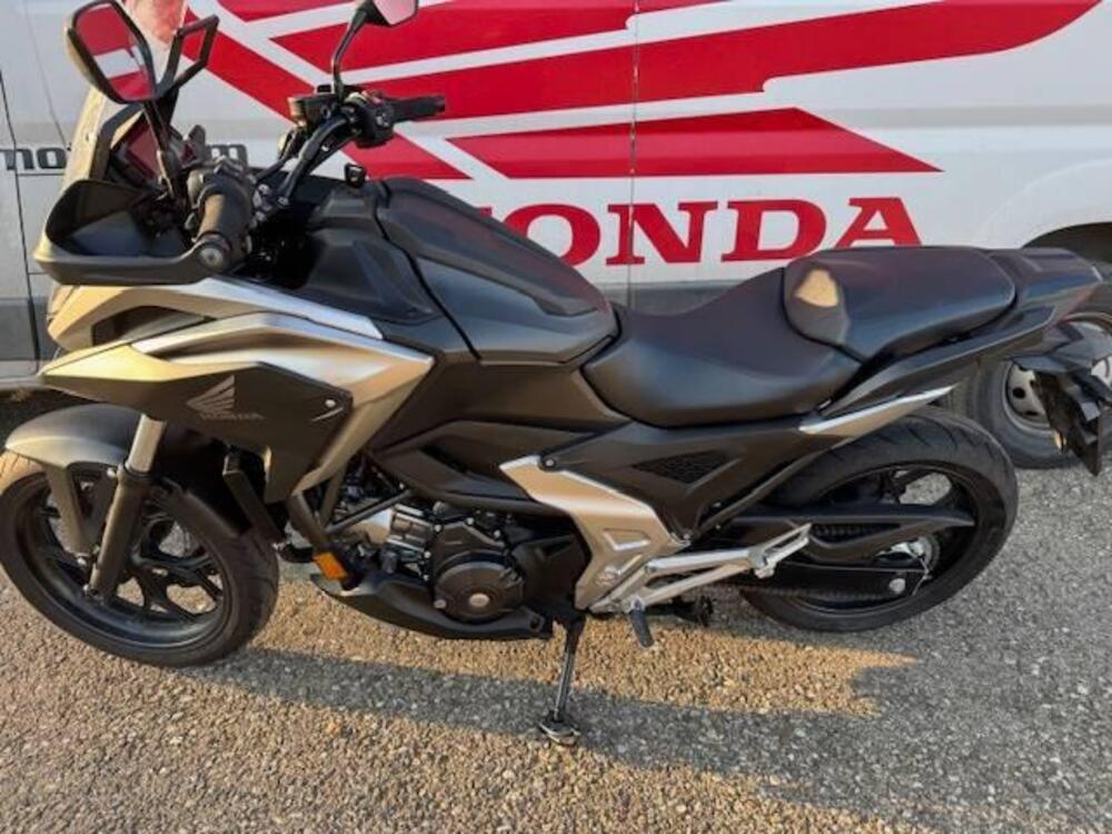 Honda NC 750 X DCT (2021 - 24) (2)