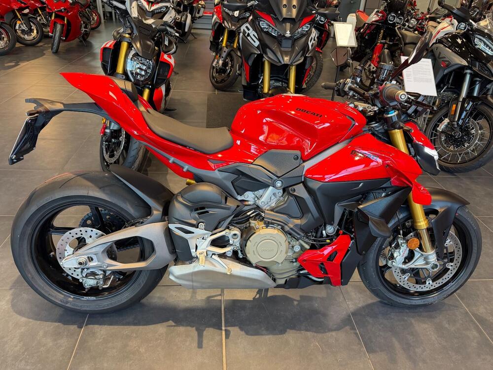 Ducati Streetfighter V4 S (2025) (9)