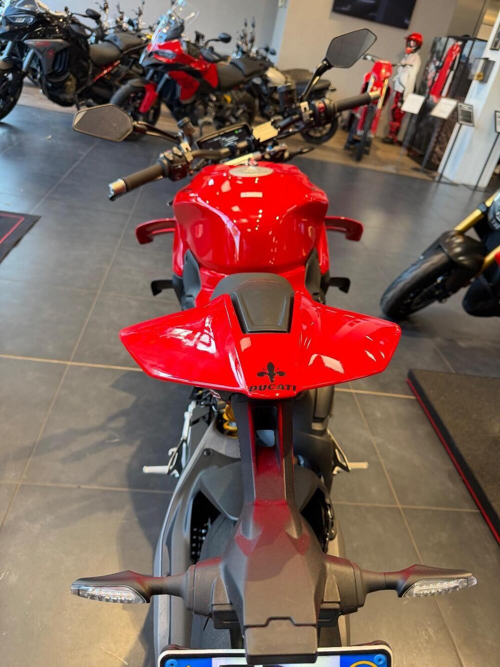 Ducati Streetfighter V4 S (2025) (16)