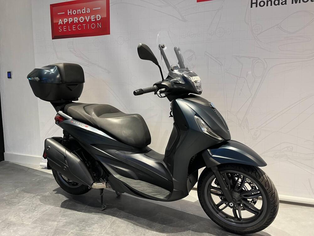 Piaggio Beverly 400 ABS-ASR (2021 - 24) (4)