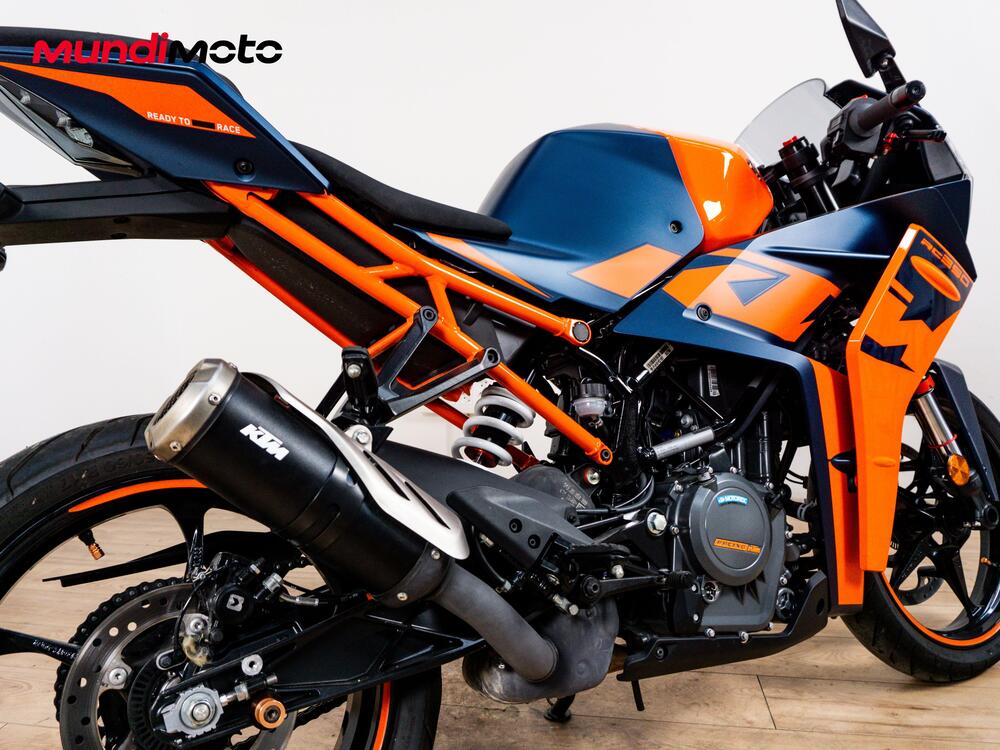 KTM RC 390 (2022 - 26) (4)