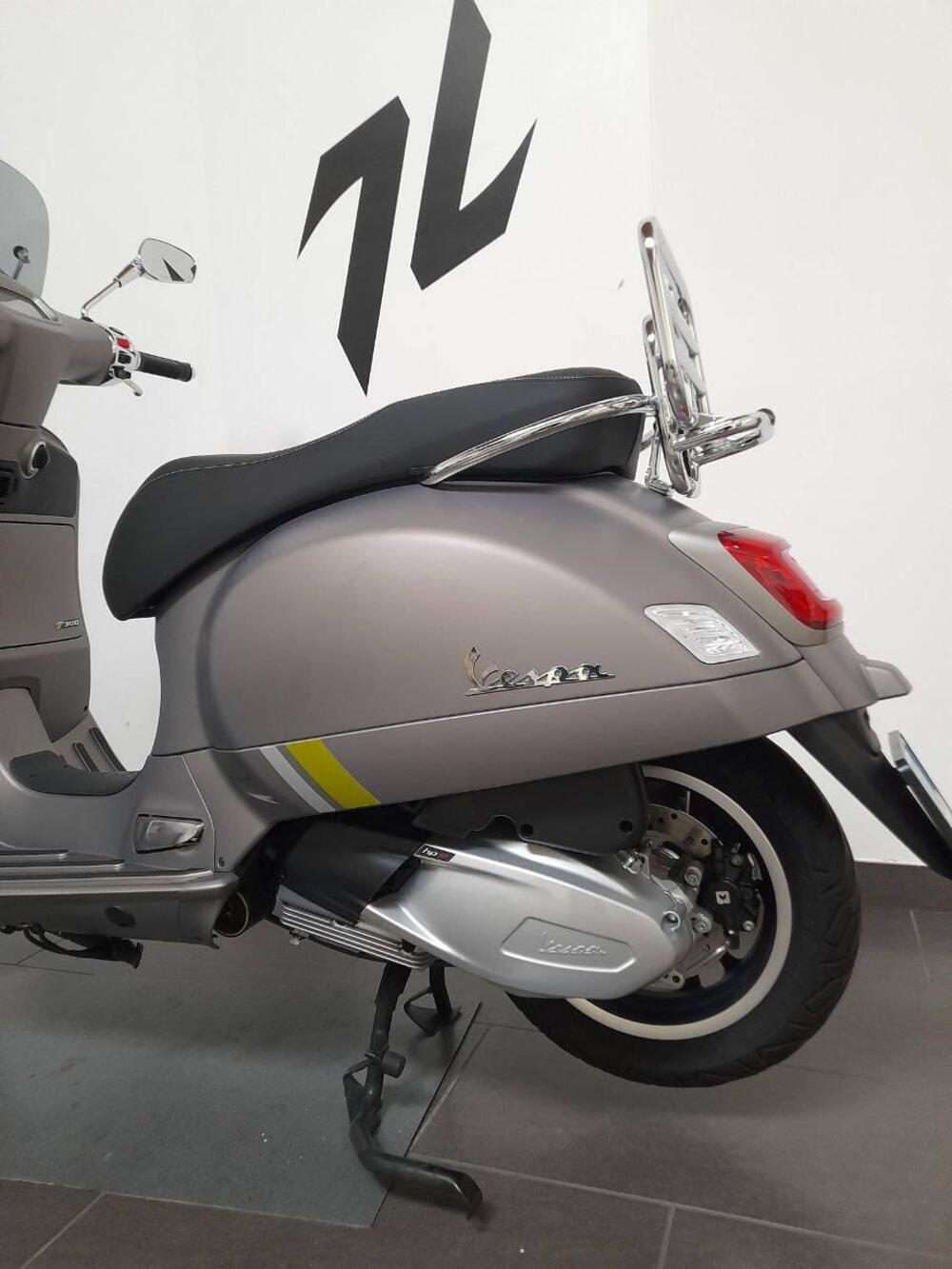 Vespa GTS 300 Super Tech (2023 - 24) (6)