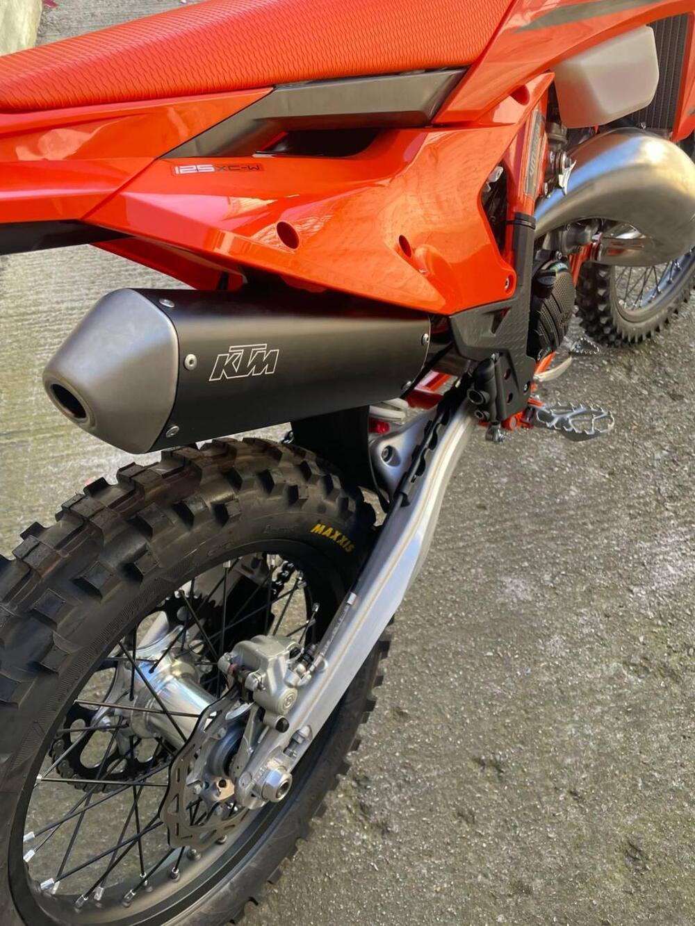 KTM 125 XC-W (2025) (3)