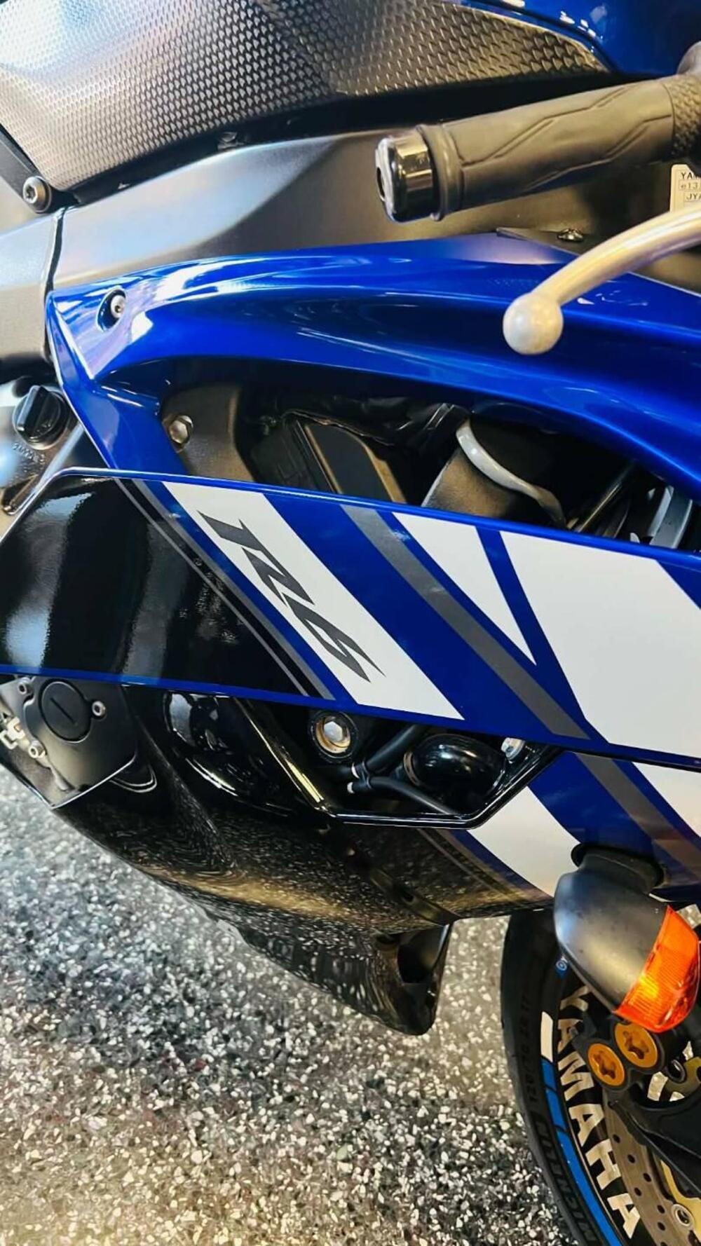 Yamaha YZF R6 (2010 - 16) (3)