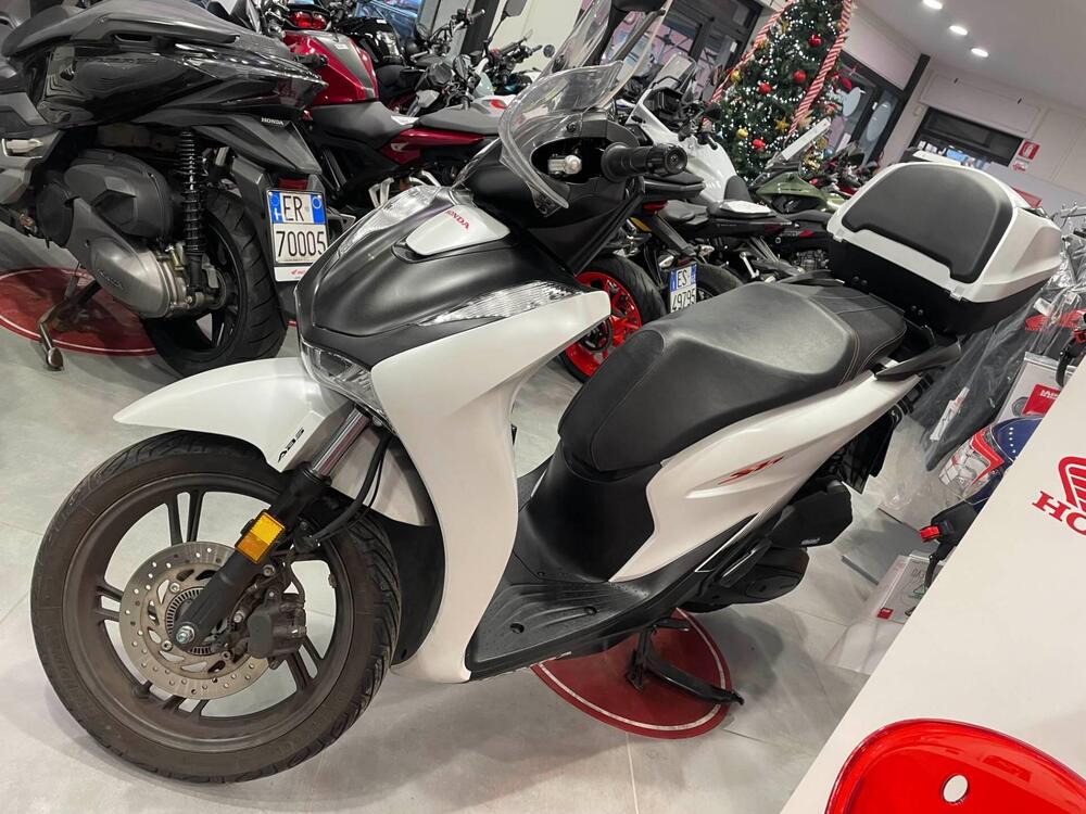 Honda SH 125i Sport (2024 - 25) (3)