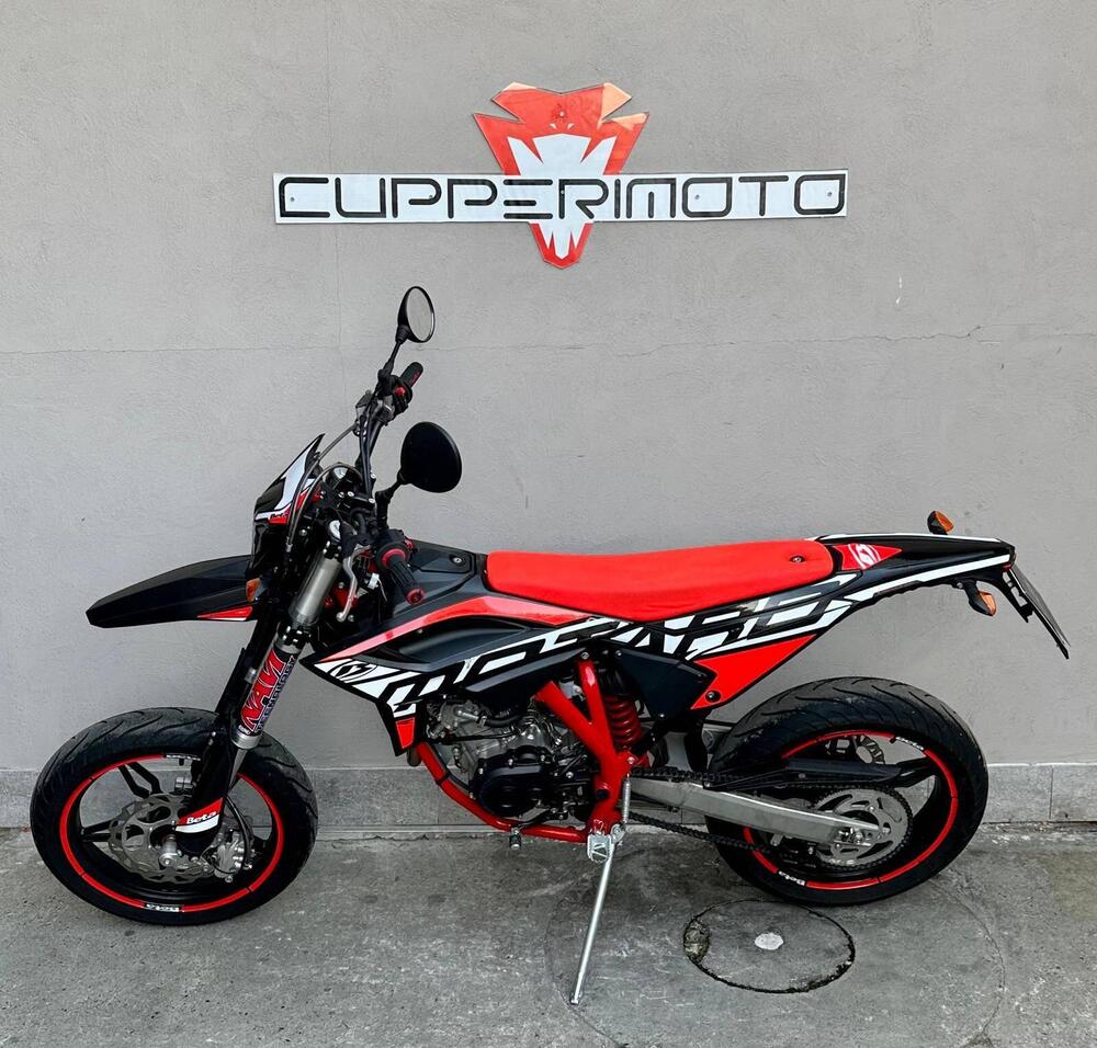 Betamotor RR 125 4T Motard LC (2021 - 23) (3)