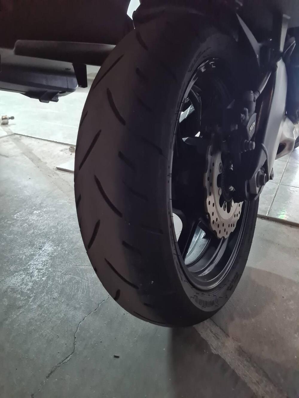 Kawasaki Versys 650 Grand Tourer (2021)