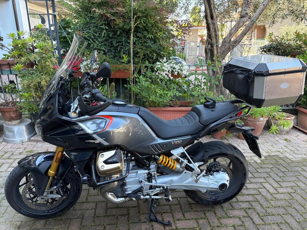 Moto Guzzi V100 Mandello S (2022 - 24) (4)