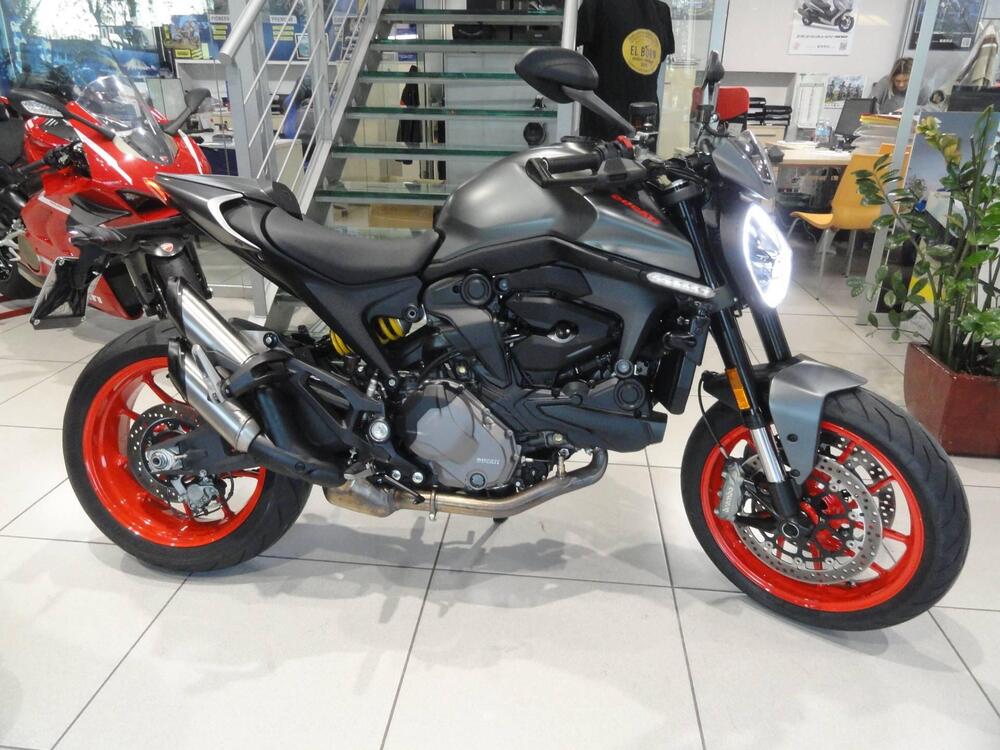 Ducati Monster 937 + (2021 - 25)