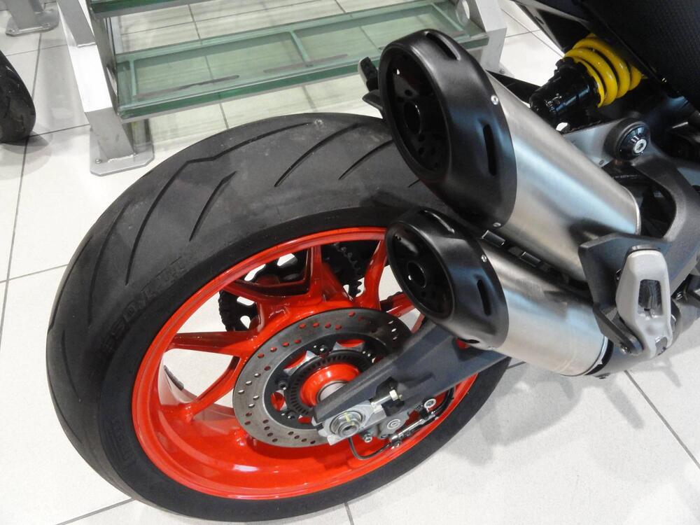 Ducati Monster 937 + (2021 - 25) (8)