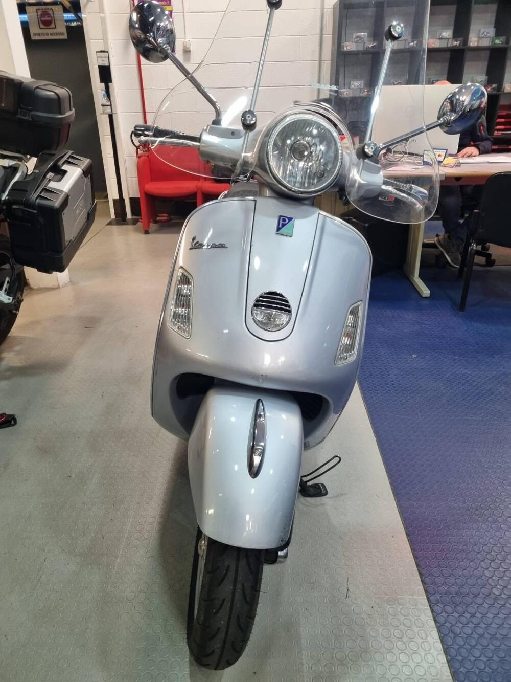 Vespa GTS 250 i.e. (12)