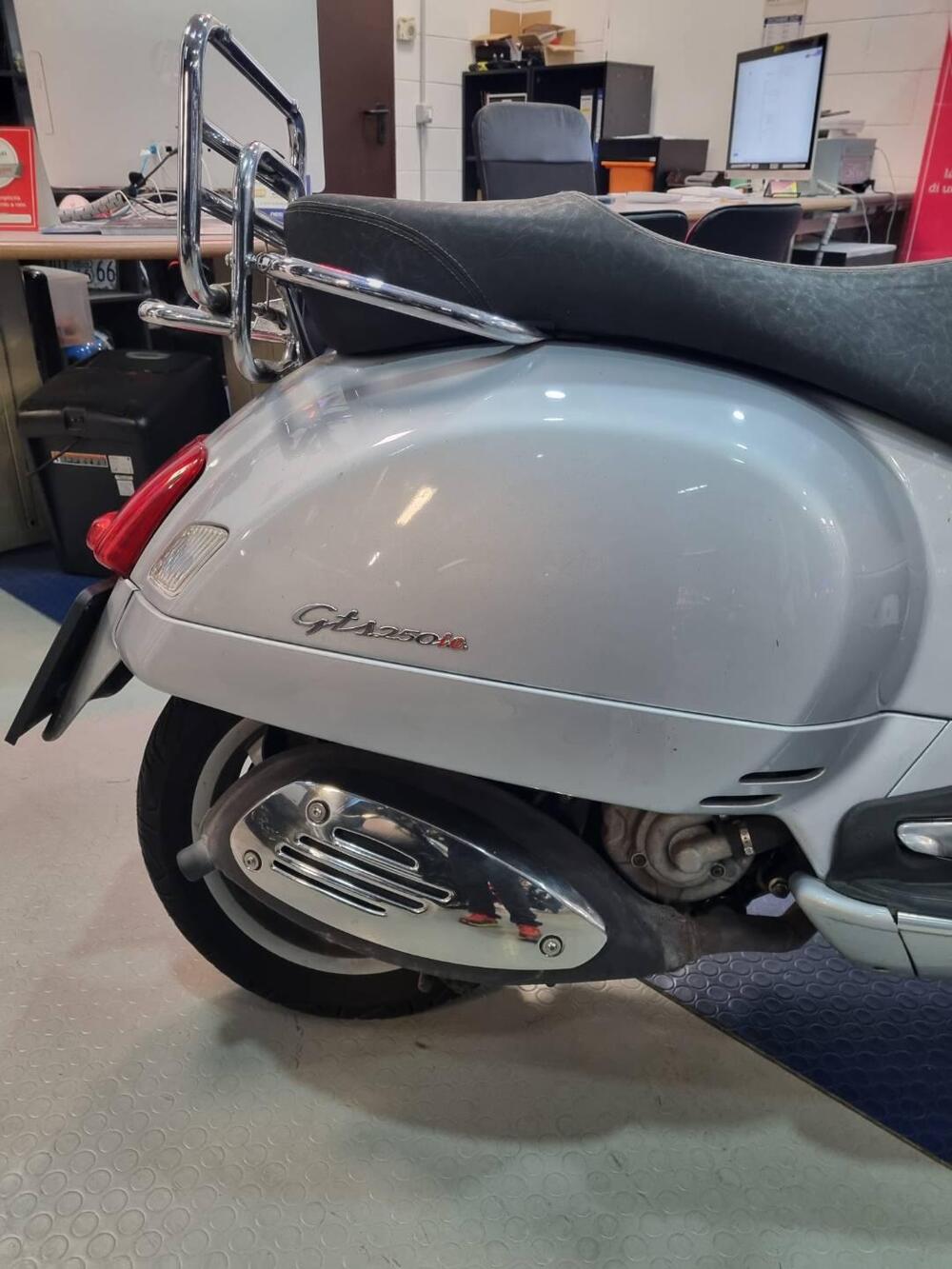 Vespa GTS 250 i.e. (13)