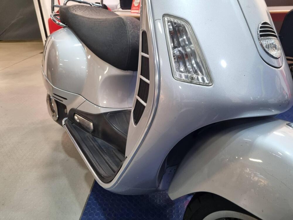 Vespa GTS 250 i.e. (17)