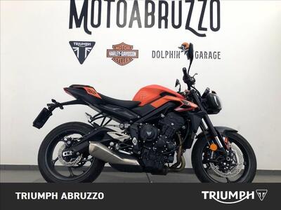 Triumph Street Triple 765 R (2023 - 25) usata