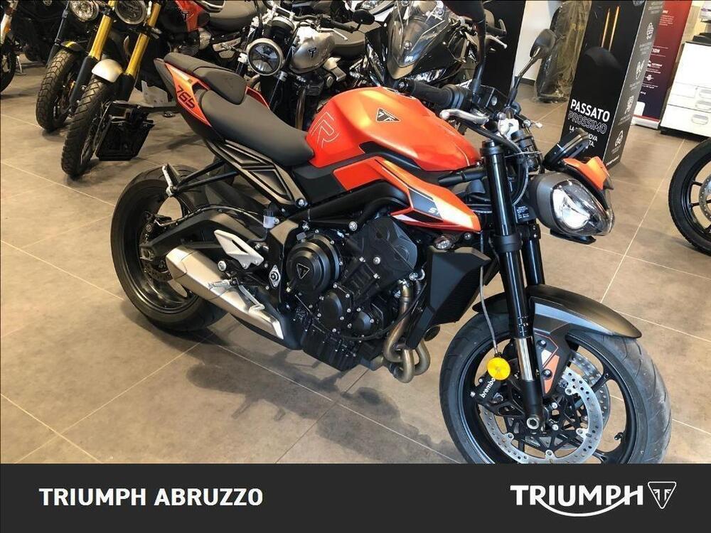Triumph Street Triple 765 R (2023 - 25) (2)
