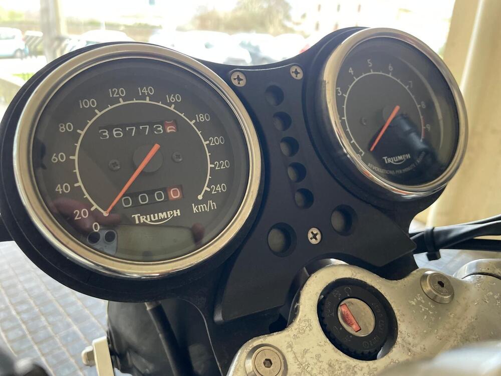 Triumph Thunderbird 900 Sport (2003 - 04) (7)