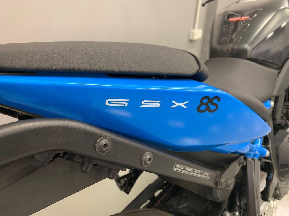 Suzuki GSX-8S (2023 - 24) (8)