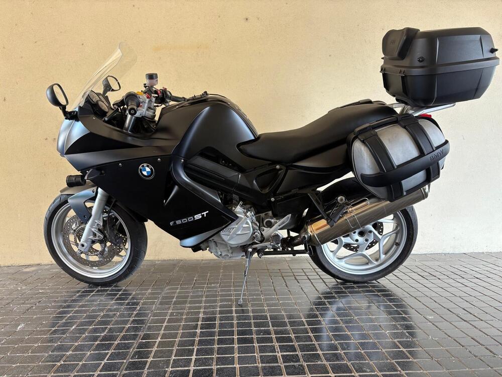 Bmw F 800 ST (3)