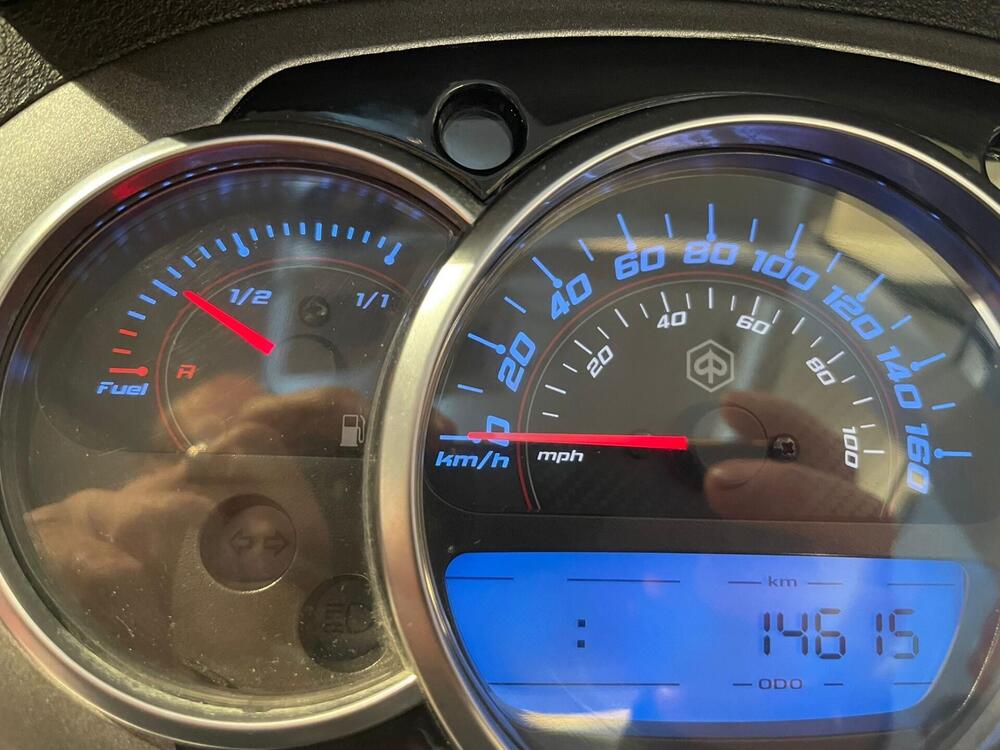 Piaggio Beverly 350 ABS (2016 - 20) (10)