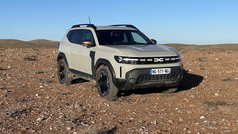 Dacia Duster, la 4x4 che ha tutto: ibrida, GPL, trazione integrale e cambio automatico [VIDEO]